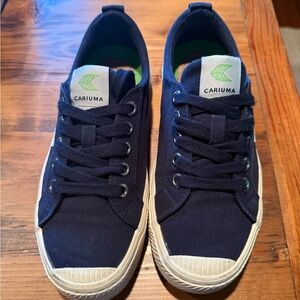 Cariuma Dark Blue Sneakers
